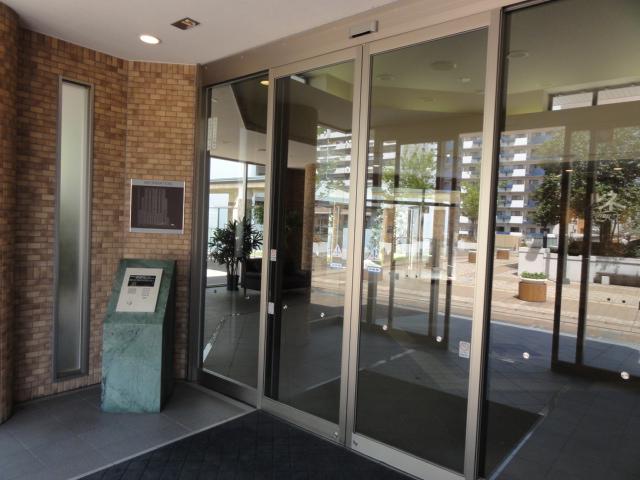 Entrance. Common areas Second floor entrance