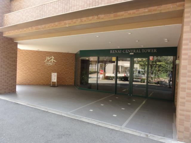 Entrance. Common areas