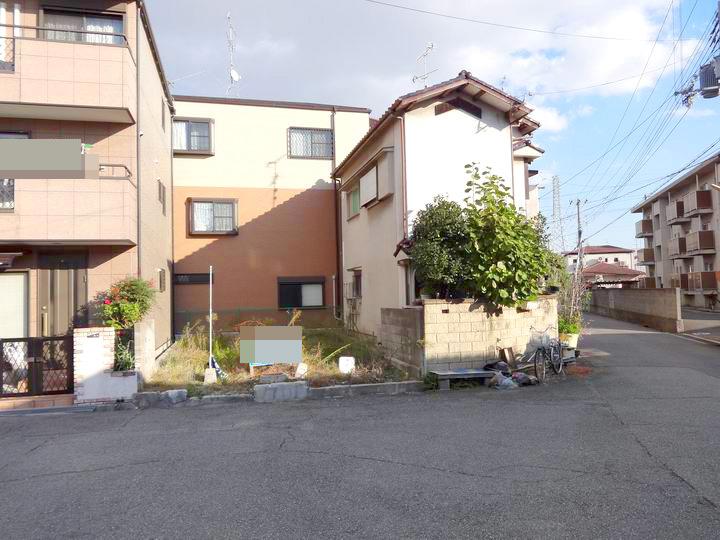 Local photos, including front road. Each Western-style has taken the easy-to-use clean floor plan there of course also housed