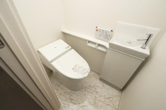 Toilet