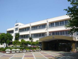Primary school. 566m until the Amagasaki Municipal Ura wind Elementary School