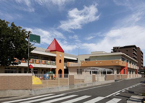 kindergarten ・ Nursery. 226m to the garden kindergarten of Ai Naniwa