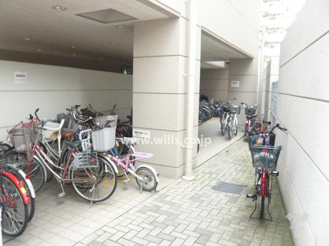 Other common areas. Bicycle-parking space