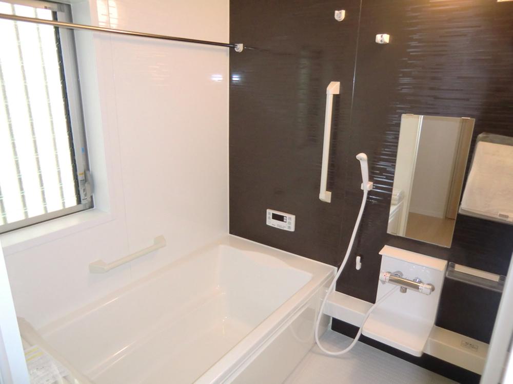 Same specifications photo (bathroom). Same specifications photo (bathroom) Bathroom heating dryer! Warm bath! 