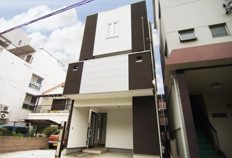 In north-facing location, The outer wall has become a fashionable siding specification! It is 8 minutes walk from JR "Tachibana" station!. In north-facing location, The outer wall has become a fashionable siding specification!