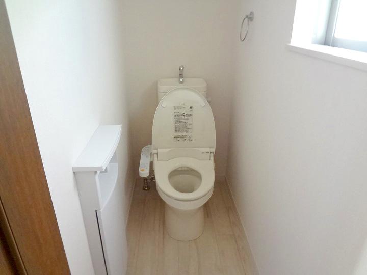 Toilet. Because of the hot-water heating Washlet, You can use warm even in winter. "