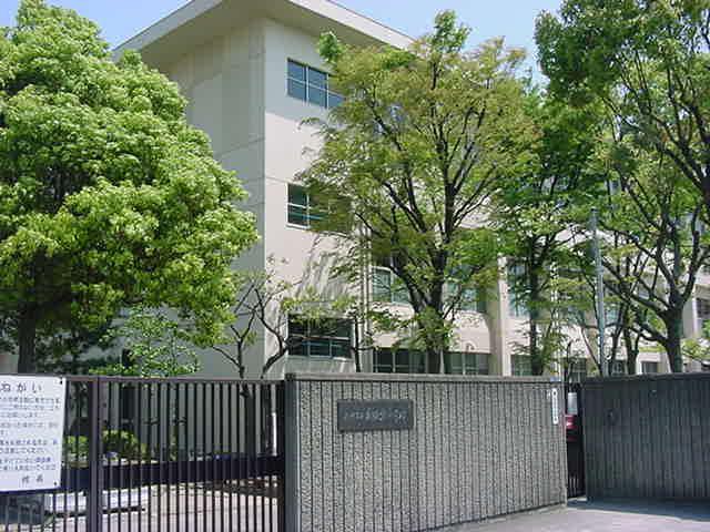 Primary school. 457m until the Amagasaki Municipal Sonoda North Elementary School