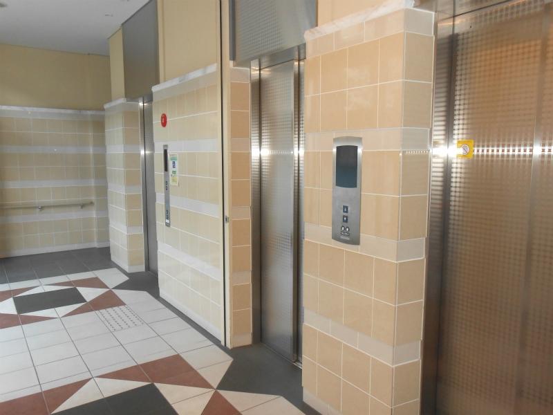 Other common areas. Elevator hall (with 3 groups)
