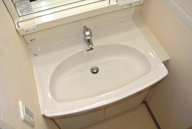 Washroom. It is a popular independent wash basin.