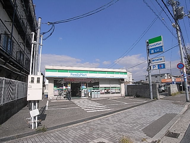 Convenience store. FamilyMart Amagasaki Shimosakabe store up (convenience store) 588m