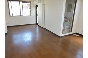 Living and room. ● room spacious ・ Flooring ●