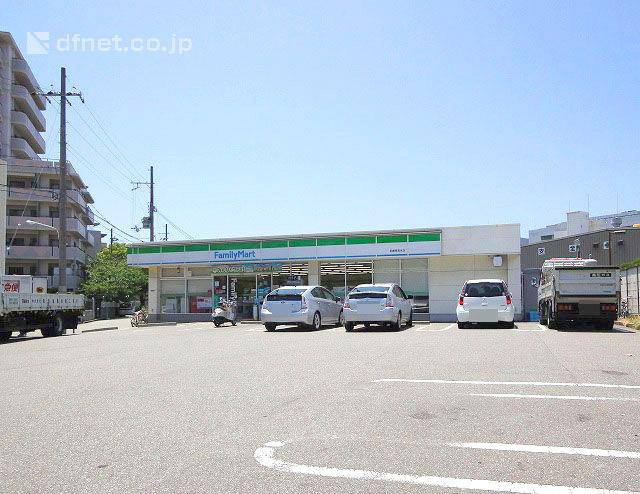 Convenience store. 416m until the Seven-Eleven store Minamishimizu