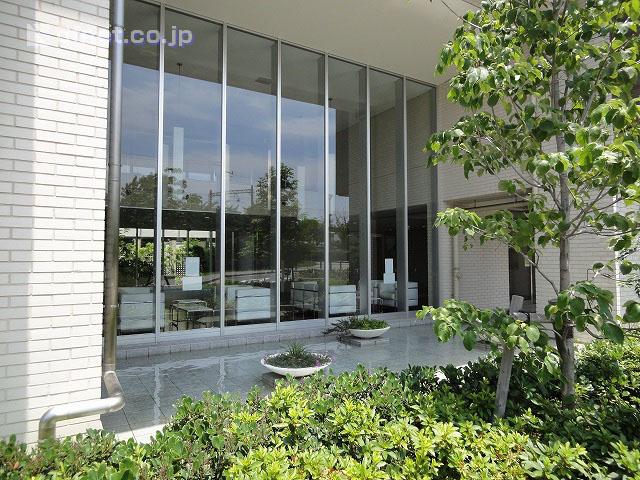 Other common areas. There is a sofa in the place where entered the entrance, It is also ideal as a place of recreation and relaxation for people of residents