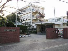 Junior high school. 837m until the Amagasaki Municipal Keimyung Junior High School