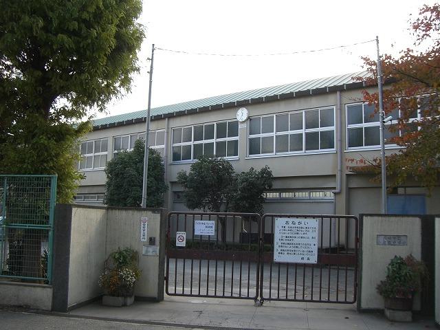 Junior high school. 857m until the Amagasaki Municipal Minami Oda Junior High School