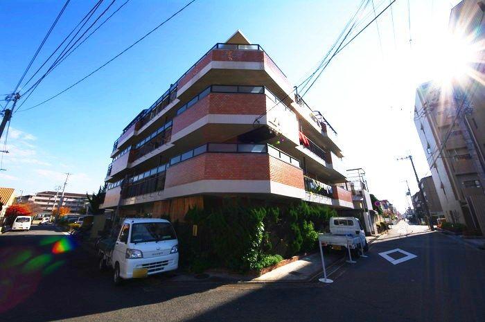 Local appearance photo. Every three minutes location from Excel Mukonoso Hankyu "Mukonoso" station, Shopping facilities are also many convenient environment!