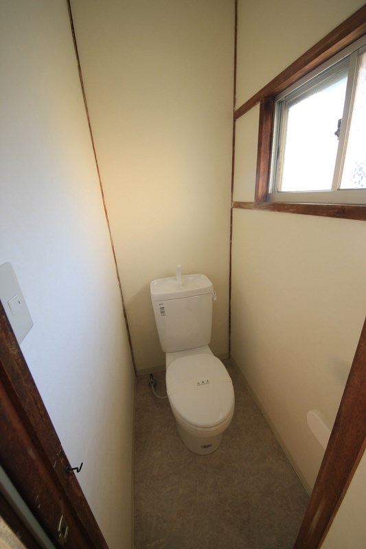 Toilet