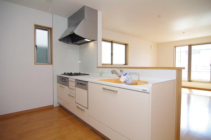 Same specifications photo (kitchen). (The company construction photo)