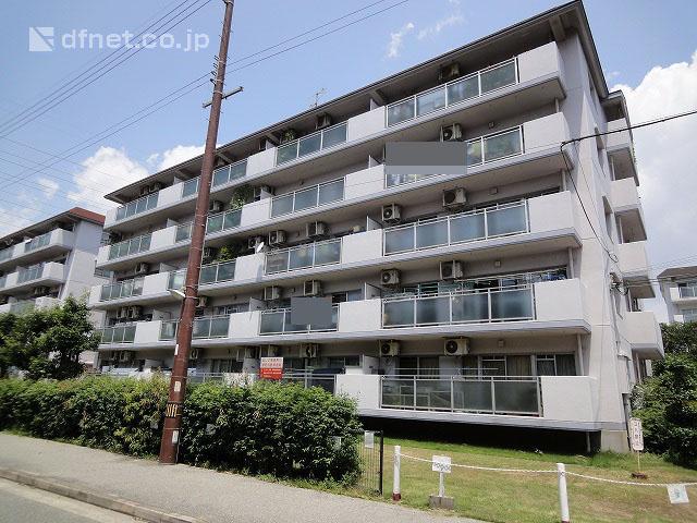 Local appearance photo. Super Life, Gourmet City is close to convenient