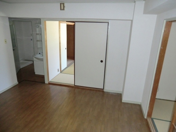 Living and room
