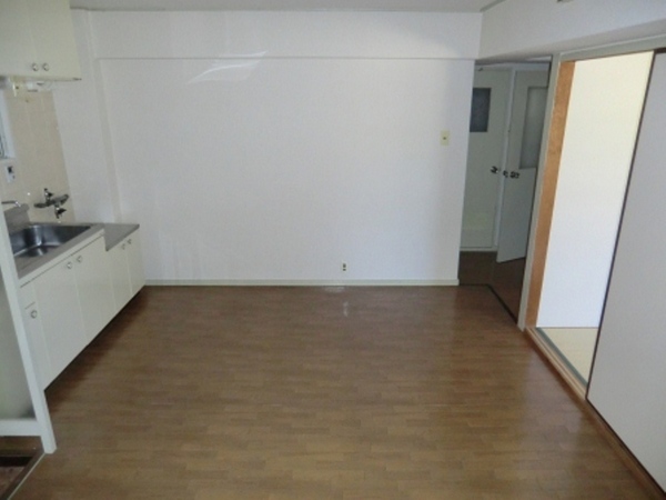 Living and room