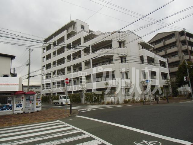 Amagasaki, Hyogo Prefecture Nagasuhondori 1