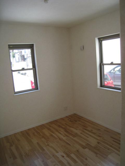 Non-living room. Indoor (June 2013) Shooting