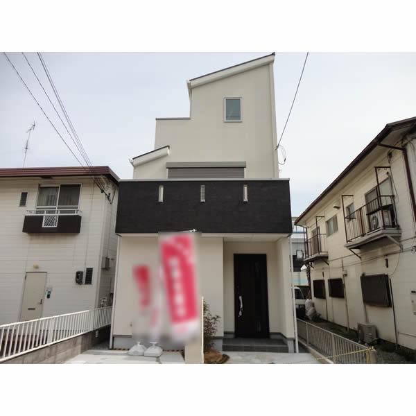 Local appearance photo. Local (April 2013) Shooting