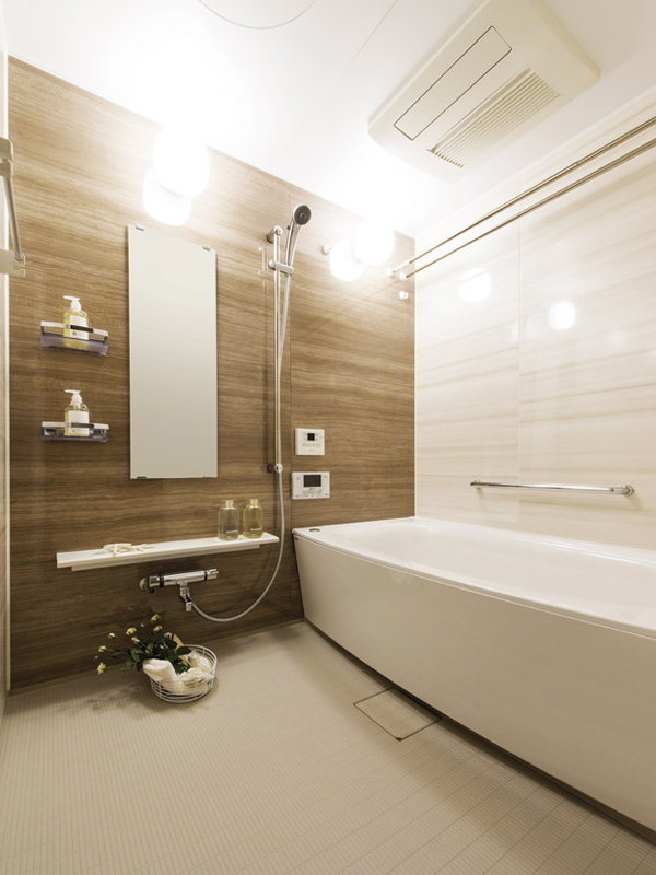 Bathing-wash room.  [bathroom] While dropping refreshing the fatigue of the day, Bathroom was also required healing effect. Counters and tub in pursuit of design, Vertical mirror, Easy-to-use type I grip bar is the director makes a heartfelt relaxation time (A type model room)