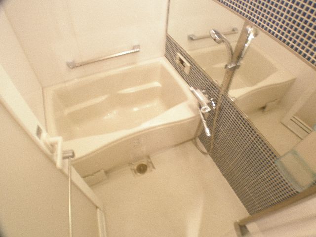 Bath. Clean bathroom, such as the sale