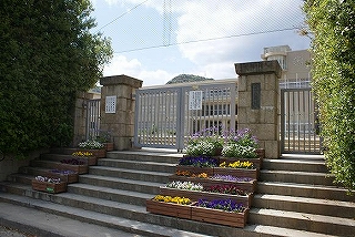 Primary school. Yamate 1000m up to elementary school (elementary school)