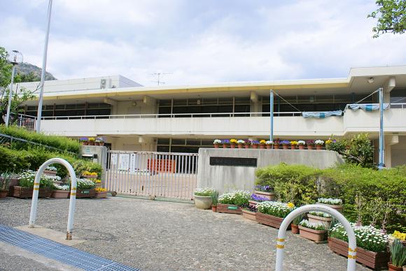 kindergarten ・ Nursery. Asahigaoka kindergarten (kindergarten ・ 157m to the nursery)