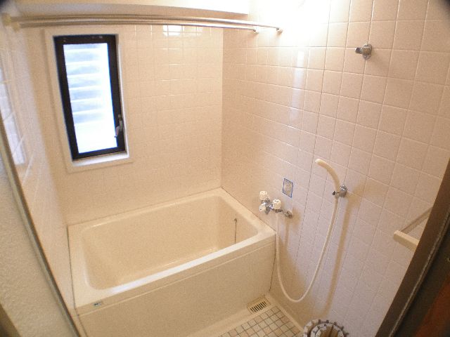 Bath. Bathroom with a bathroom dryer