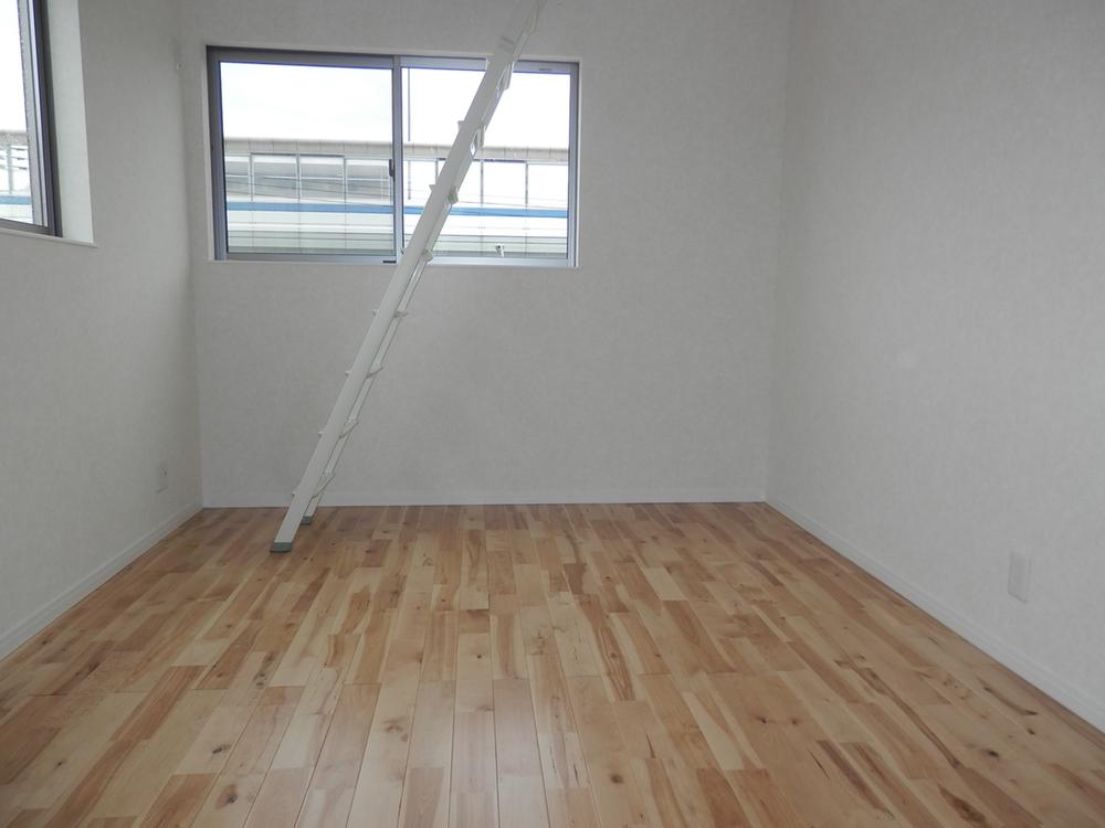 Non-living room. Indoor (April 2013) Shooting