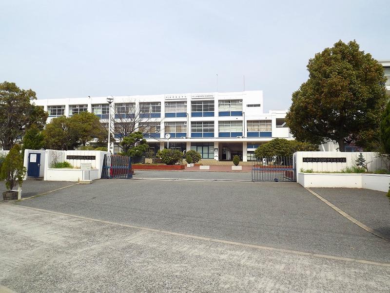 high school ・ College. 931m to the Hyogo Prefectural International High School