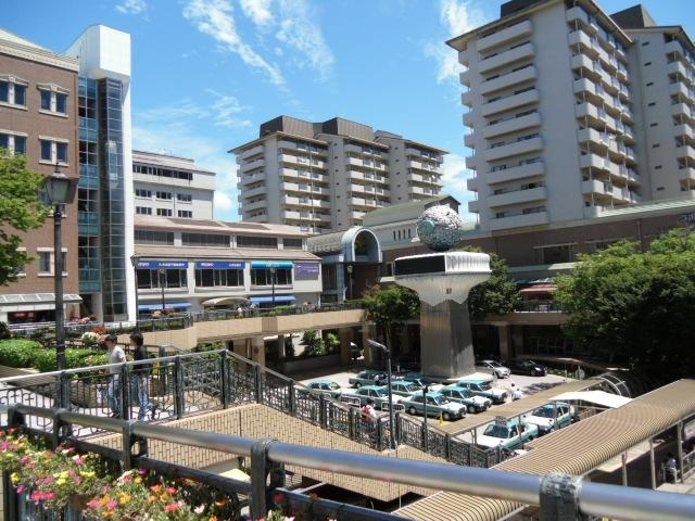 Shopping centre. Co-op in the surrounding area around the Station shopping center "Laporte" and Ikari Super, Fulfilling life convenient facilities such as Daimaru is