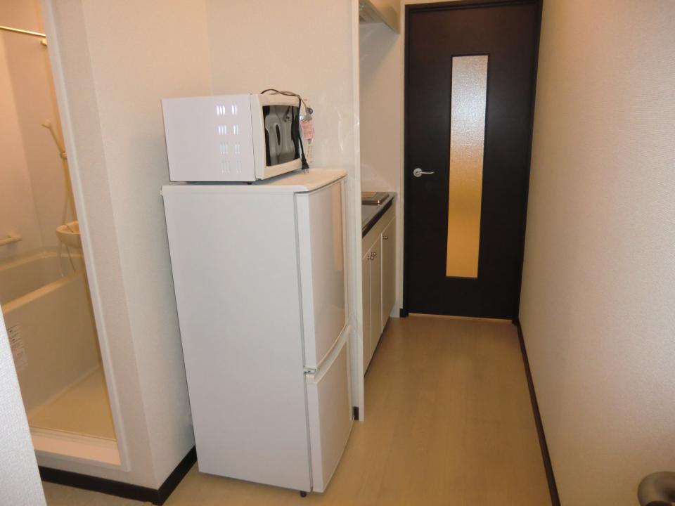 Other Equipment. 2-door refrigerator ・ microwave