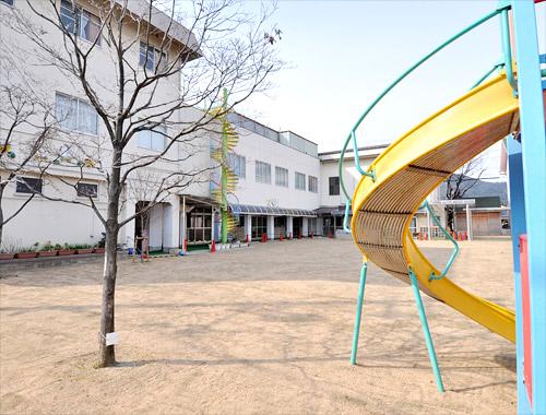 kindergarten ・ Nursery. 950m to St. Michael Hirohata kindergarten