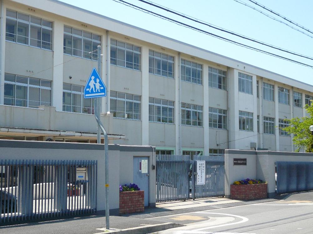 Junior high school. 210m to Himeji Municipal Shikama West Junior High School