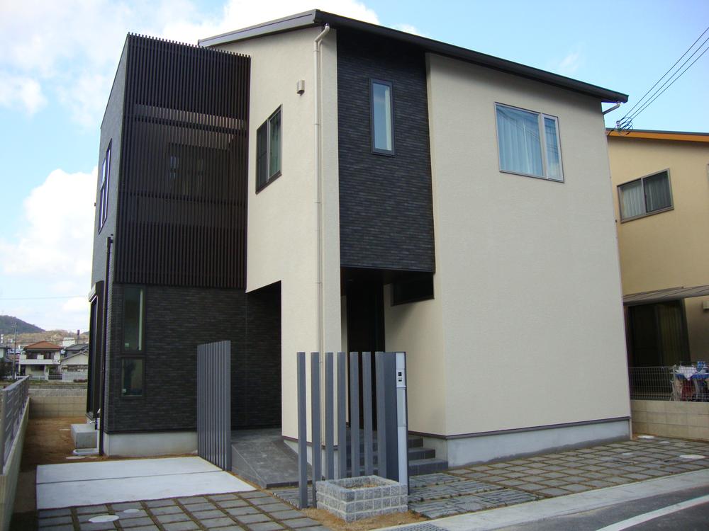 Building plan example (exterior photos). Building plan example (No. 2 place) building price 19,980,000 yen, Building area 115 sq m