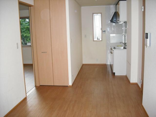 Living and room.  ※ It is a photograph of the 203 in Room
