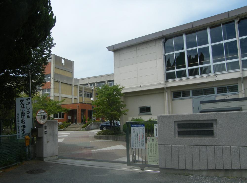 Primary school. Increased position elementary school about 750m