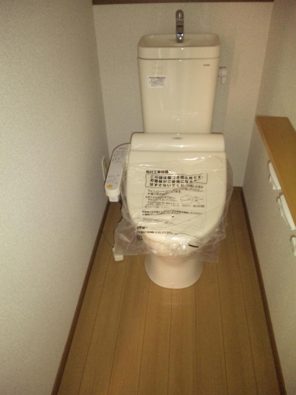 Toilet. Same specifications 1 ・ 2F both shower toilet