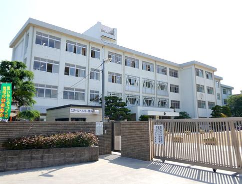 Primary school. 1280m to City Arakawa Elementary School