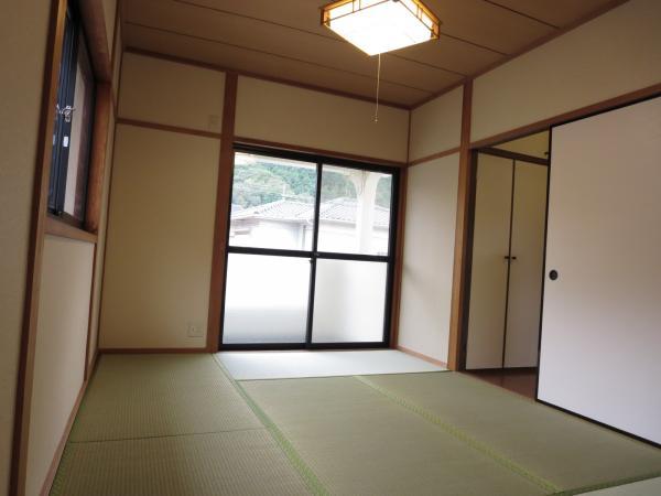 Non-living room. Second floor Japanese-style room 6 quires There is a south-facing veranda