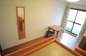 Living and room. It is near a residential area ☆