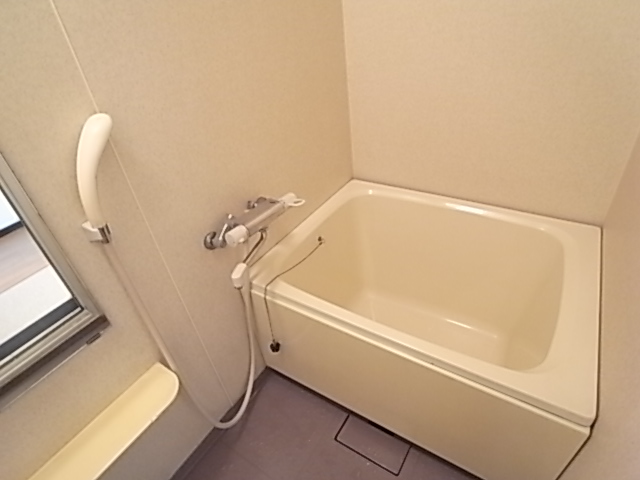 Bath.  ※ It is a photograph of the 603 in Room