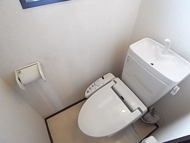 Toilet.  ※ It is a photograph of the 603 in Room