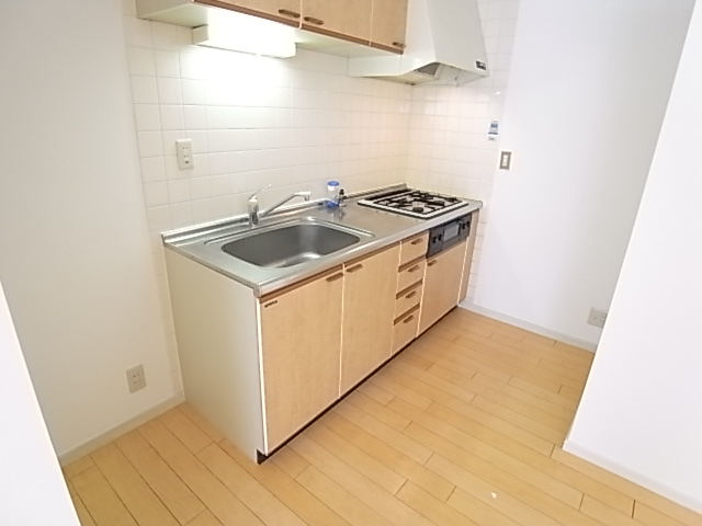 Kitchen.  ※ Photos will be the photograph of A-2-2.