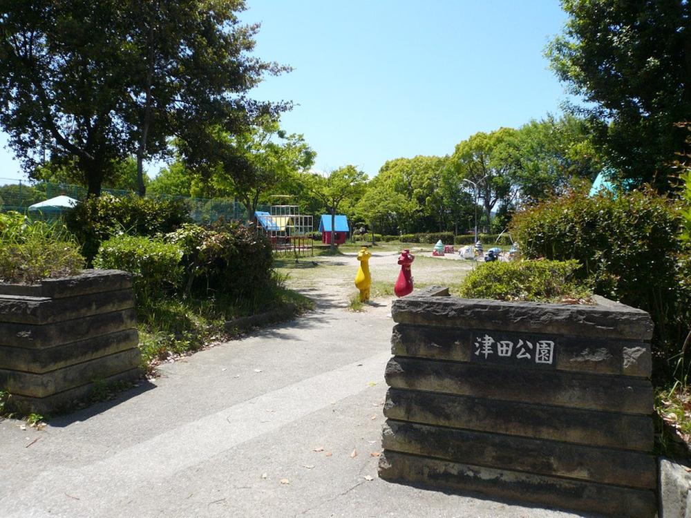 park. 60m to Tsuda park